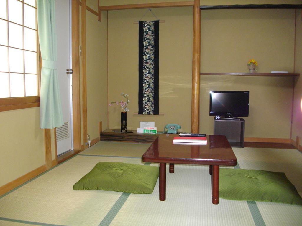 Ryokan Nishikiro 3*