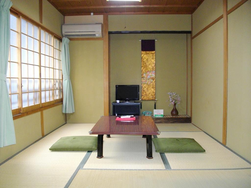Nishikiro